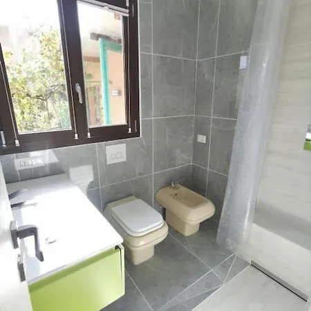 Apartment Relax Con Doccia Emozionale