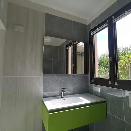 Relax Con Doccia Emozionale Apartment *